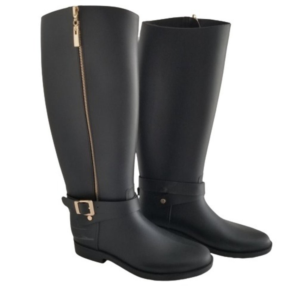 Dirty Laundry Black boots women's sz 9 all weather boots